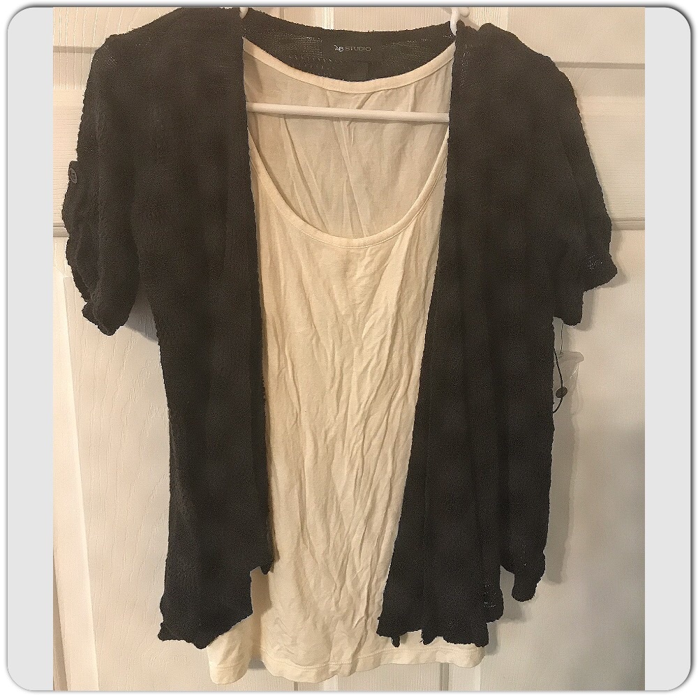 AB Studio Short slv Knit Sweater w Built-in Tee🧶